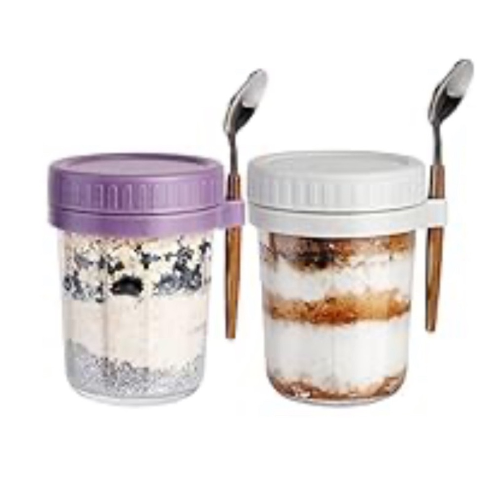 EUC- Set of 2 10 oz Overnight Oats Jars with Spoon and Lid 10 oz